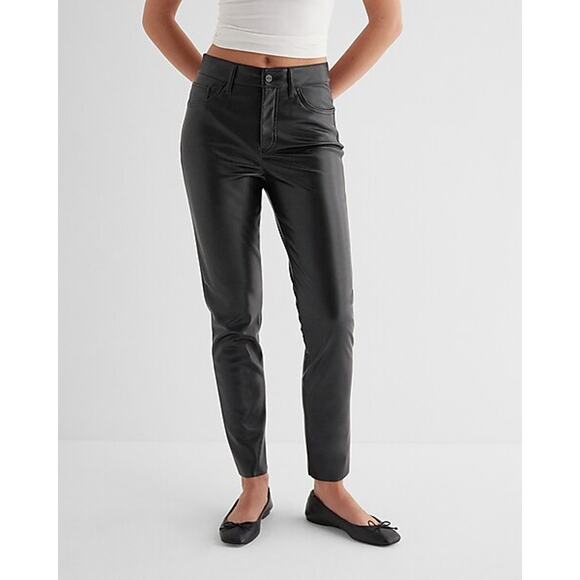 NWT Express High-Waisted Faux Leather Skinny Pants – Size 2R | Pitch Black | Y2K - Picture 1 of 7